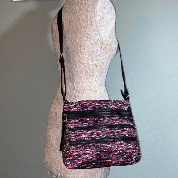 EUC Rare Earth Crossbody Bag Purse  multicolor lots of zippered compartments - Picture 1 of 14